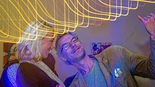 <p>Bis in die Nacht wurde bei der Kerb am Samstag auf dem Sportplatz am Lagerfeuer oder im Clubhaus (Bild), in dem DJ Hollywood für Stimmung sorgte, gefeiert.</p>