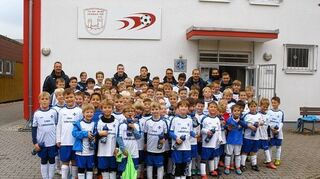 <p>Ein großer Erfolg war das zweite Fußballcamp, das der Kooperationspartner der TSV Auerbach, der SV Darmstadt 98, im Weiherhausstadion veranstaltete.</p>