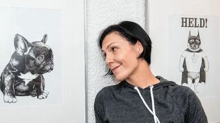 <p>Karin Hellert-Knappe stellt zurzeit unter der Überschrift "Tierisch" in der Bensheimer Rathausgalerie aus.</p>