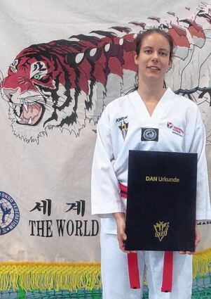<p>Sandra Riebel gehört dem Vorstand des Taekwondo-Vereins Bergstraße/Bensheim an - und nun auch zu den Schwarzgurt-Trägern im Club.</p>