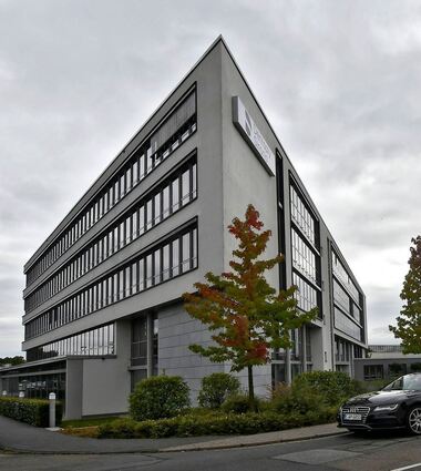 <p>Dentsply Sirona ist der mit Abstand größte Arbeitgeber in Bensheim und im Landkreis. Bald werden es über 2000 Mitarbeiter sein.</p>