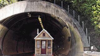 Viele der Mini-Häuser werden auf einem Anhänger gebaut – praktisch für alle Zeitgenossen, die gerne ohne großen Aufwand umziehen.