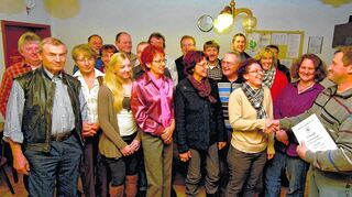 <p>Die Lindenfelser Sportschützen zeichneten die Sieger des Bürger- und Vereineschießens aus.</p>