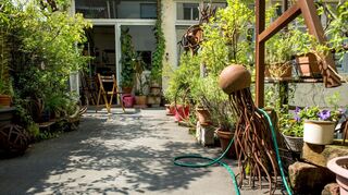 Innenhof des Ateliers von Motz Tietze, den Besucher bei der "Kultour" besichtigen können.