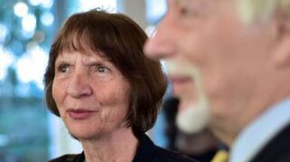 Aleida und Jan Assmann im Foyer des Nationaltheaters.