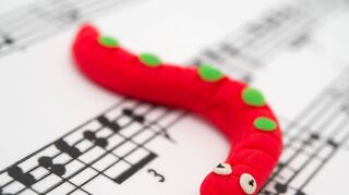 Auf direktem Weg ins Gehirn: Manche Melodie ist so eingängig, dass sie sich als Ohrwurm einnistet.