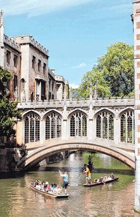 Die Seufzerbrücke in Cambridge. Brachte die Wissenschaft auch Charles Darwin zum Stöhnen?