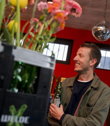 Preisträger Julian in seinem KIOSK in der Mannheimer Neckarstadt