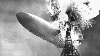 <p>Die "Hindenburg" geht beim Landeanflug in Lakehurst nahe New York in Flammen auf.</p>