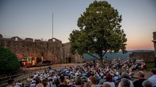 Die Lindenfelser Burg war wieder einmal eine würdige Opernkulisse – dieses Mal für den „Freischütz“ von Carl Maria von Weber.