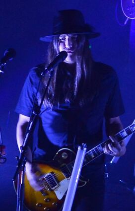 Pollard Berrier (Gesang, Gitarre) beim Auftritt im Capitol.