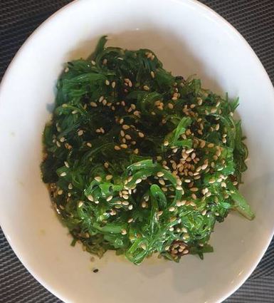 Im Mannheimer Restaurant „Kaoru“ werden Algen als Salat serviert.