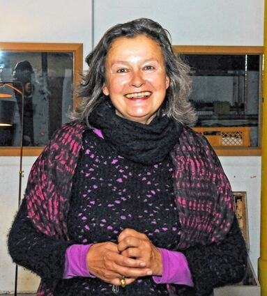 <p>Die Künstlerin und Ärztin Gudrun Rossmann schließt ihr Atelier in Lautern. Zum Abschied hatte sie zu einer Ausstellung eingeladen.</p>