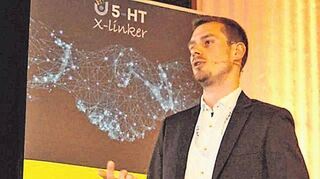 Christopher Dörner überzeugt mit seinem Start-up Sooqua und belegt den ersten Platz.
