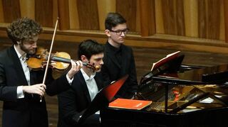 Mit der „Mozartwoche auf Tour“ machten Rolando Villazon und die Camerata Salzburg Station im Carmen Würth Forum in Künzelsau.