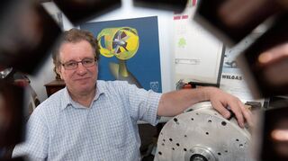 Der Bensheimer Ingenieur Helmut Schiller hat eine Unterwasserturbine entwickelt.