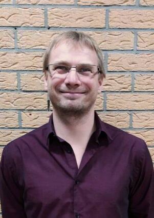 Hendrik Jetschny ist neuer Vorsitzender des Vereins der Hundefreunde Zwingenberg, Alsbach und Umgebung. Der VdH musste in diesem Jahr wegen der Coronavirus-Pandemie beliebte Veranstaltungen absagen. So zum Beispiel das Benefiz-Hunderennen zugunsten der „Tour der Hoffnung“, die sich für krebskranke Kinder engagiert. Unser Bild entstand im Jahr 2017.
