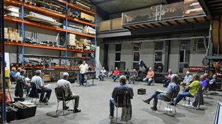 Die Industriehalle von Arno Marquardt diente in Zeiten gelockerter Corona-Beschränkungen als Probenraum für die Germania-Sänger.