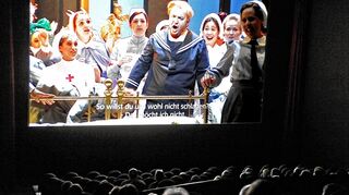 <p>Wagnerfreunde und Wagnerfreuden mit Stefan Herheims Bayreuther "Parsifal"-Inszenierung im Cineplex-Kino auf den Planken.</p>