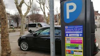 Um das Bezahlen mit dem Smartphone zu ermöglichen, wurden die Parkscheinautomaten in Heppenheim umgerüstet. Automatennummer und Infos zu den Anbietern finden Autofahrer inzwischen an jedem Automaten.