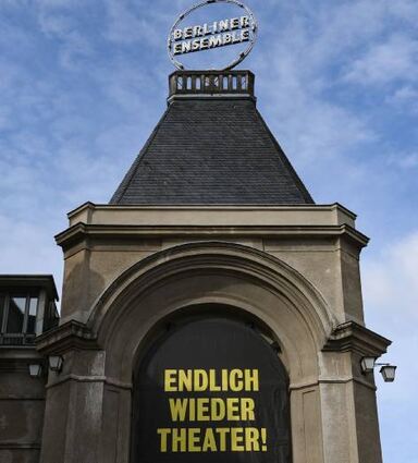 Es wurde endlich wieder gespielt im Berliner Ensemble.