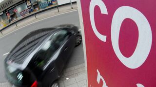 Nach dem Urteil des Bundesverfassungsgerichts will die Bundesregierung die CO-Einsparziele deutlich schneller umsetzen als laut Klimaschutzgesetz geplant.