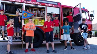Sie verstärken nach ihrem Feuerwehr-Start bei den Zwingenberger Florianszwergen ab sofort die örtliche Jugendfeuerwehr: Neun Jungs wechselten von der Trautmann- in die Diefenbach-Truppe.