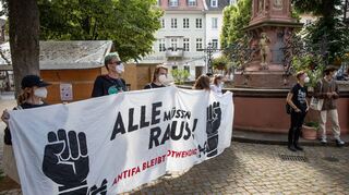Das Antifaschistische Kollektiv Bergstraße erinnerte am Samstag in Bensheim an das Schicksal der Flüchtlinge in den Lagern und auf den Flüchtlingsrouten.