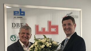 Die Vertreterversammlung der Wohnbau Bergstraße eG hat Vorstand Gernot Jakobi in den Ruhestand verabschiedet. Nach fast 23 Jahren bei der Wohnbau Bergstraße hatte sich Jakobi als Vorstandsvorsitzender bereits Anfang des Jahres aus der ersten Reihe zurückgezogen. Sein bisheriger Stellvertreter Christoph Cranz übernahm die Position an der Spitze der Genossenschaft. Jakobi hatte dem Vorstand seither als ehrenamtliches Mitglied angehört.