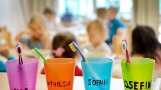 Die Corona-Krise bedeutet eine Belastung nicht zuletzt für Kita-Kinder, die monatelang nur wenig oder gar keinen Kontakt zu Gleichaltrigen haben konnten.