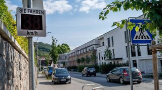 Der Ortsbeirat Mitte beschäftigte sich erneut mit der Verkehrssituation auf der Friedhofstraße in Höhe des Euler-Geländes.