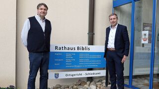 Der Bibliser Bürgermeister Volker Scheib (links) und Kreisbeigeordneter Karsten Krug laden die Bevölkerung zur Sitzung des Informationsforums AKW ein.