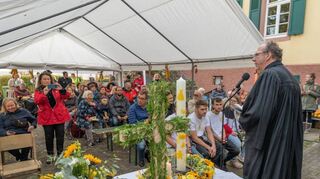 In Beedenkirchen fand eine Einweihungsfeier für den Wanderweg statt, den Schüler und Lehrer des SRH Stephen-Hawking-Schule gestaltet haben.