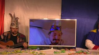 Die Online-Fastnacht mit Dirk Arnold (links), Michael Endres und Sitzungspräsident Steffen Maurer war bislang der Höhepunkt des Vereinslebens beim SV Erbach im Corona-Jahr 2021.