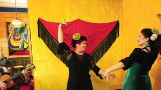 Freudige und melancholische Stimmungen sind Teil des Flamencos. Einen vielseitigen Mix der spanischen Musik gab es jüngst im Nibelungen-Kunstpalast.
