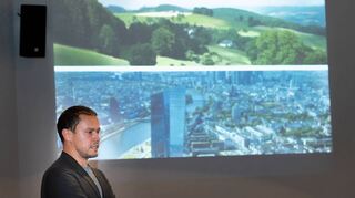 Björn Hekmati vom Fachbereich Stadtentwicklung und Architektur der TU Darmstadt zeigte Möglichkeiten für die Lindenfelser Stadtentwicklung auf.
