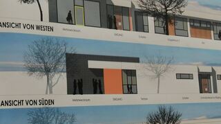 Auf Stellwänden präsentierte das Bensheimer Architekturbüro den Mitgliedern des Sozial-, Kultur- und Sportausschusses seine Pläne für den Krippen-Neubau in der Dr.-Heinrich-Winter-Straße.