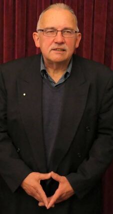 Er kann auch die Raute: Erich Sauer ist seit 50 Jahren CDU-Mitglied.