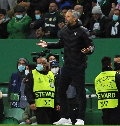 Ratlos in Lissabon: BVB-Trainer Marco Rose wollte die Ausfälle von wichtigen Leistungsträgern nicht als Alibi heranziehen.