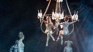Das Wintervarieté „Circus of Fantasy“ kommt am 2. April ins Parktheater. Karten gibt es im Vorverkauf.