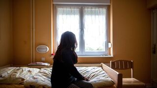 Für Frauen, die im Frauenhaus Schutz gesucht haben, gestaltet sich die anschließende Wohnungssuche meist sehr schwierig.