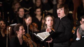 Vor der Corona-Pandemie verdiente Dina König ihren Lebensunterhalt mit dem Singen.