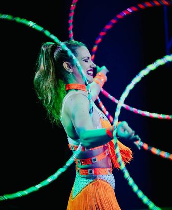 Der Circus Manuel Weisheit gastiert ab 18. Februar in Bensheim. Zu sehen sind unter anderem Artistik und ein fünf Meter großer Roboter.