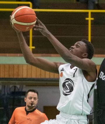 Kevin Salifu steht nach Zwangspause wieder im VfL-Kader.