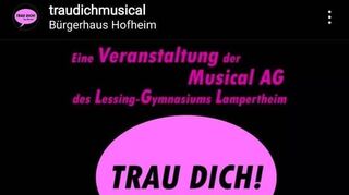 Yannick Toth (oben) lebt für Musicals und hat neben seinen Engagements auch ein eigenes Stück kreiert: „Trau dich“.