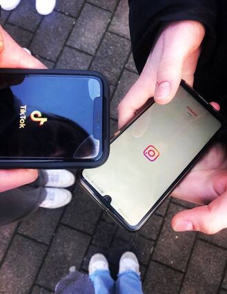 Ohne ihre Smartphones geht bei jungen Menschen heute nichts mehr.