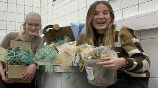 Im Rahmen des Wettbewerbs „Jugend forscht“ untersuchten Schülerinnen der Liebfrauenschule Kunststoffmüll, der in Grönland in einer Forschungsstation gesammelt worden war.