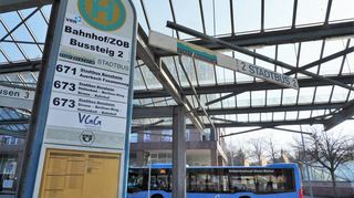 Drehkreuz Bahnhof: Im Haupt- und Finanzausschuss gab es Diskussionen um die neue Stadtbuslinie entlang des Berliner Rings.