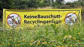 Die umstrittenen Pläne für eine Bauschutt-Anlage in Kolmbach sollen nächste Woche wieder Thema in den Lindenfelser Gremien sein.