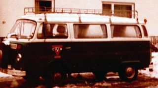 Philipp Beckers erster VW-Bus: Der Bulli der Baureihe T 2 war Baujahr 1975 und mit 50 PS „leider etwas schwach motorisiert“.